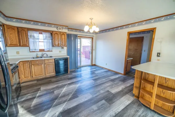$595,000 | 32828 Zz Highway, Marceline, MO 64658