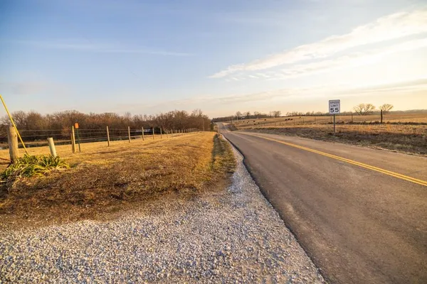 $595,000 | 32828 Zz Highway, Marceline, MO 64658