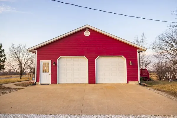$595,000 | 32828 Zz Highway, Marceline, MO 64658