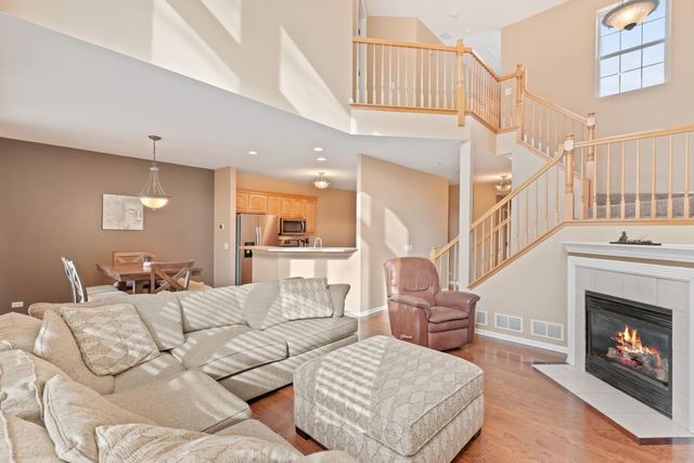 310 Ridge Road North Aurora, IL 60542 - Photo 2 of 20
