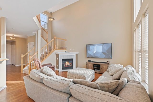310 Ridge Road North Aurora, IL 60542 - Photo 5 of 20