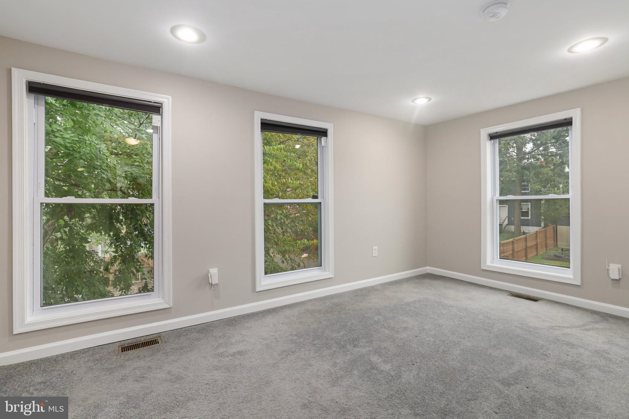 1015 48th Street Northeast Washington, DC 20019 - Photo 13 of 34