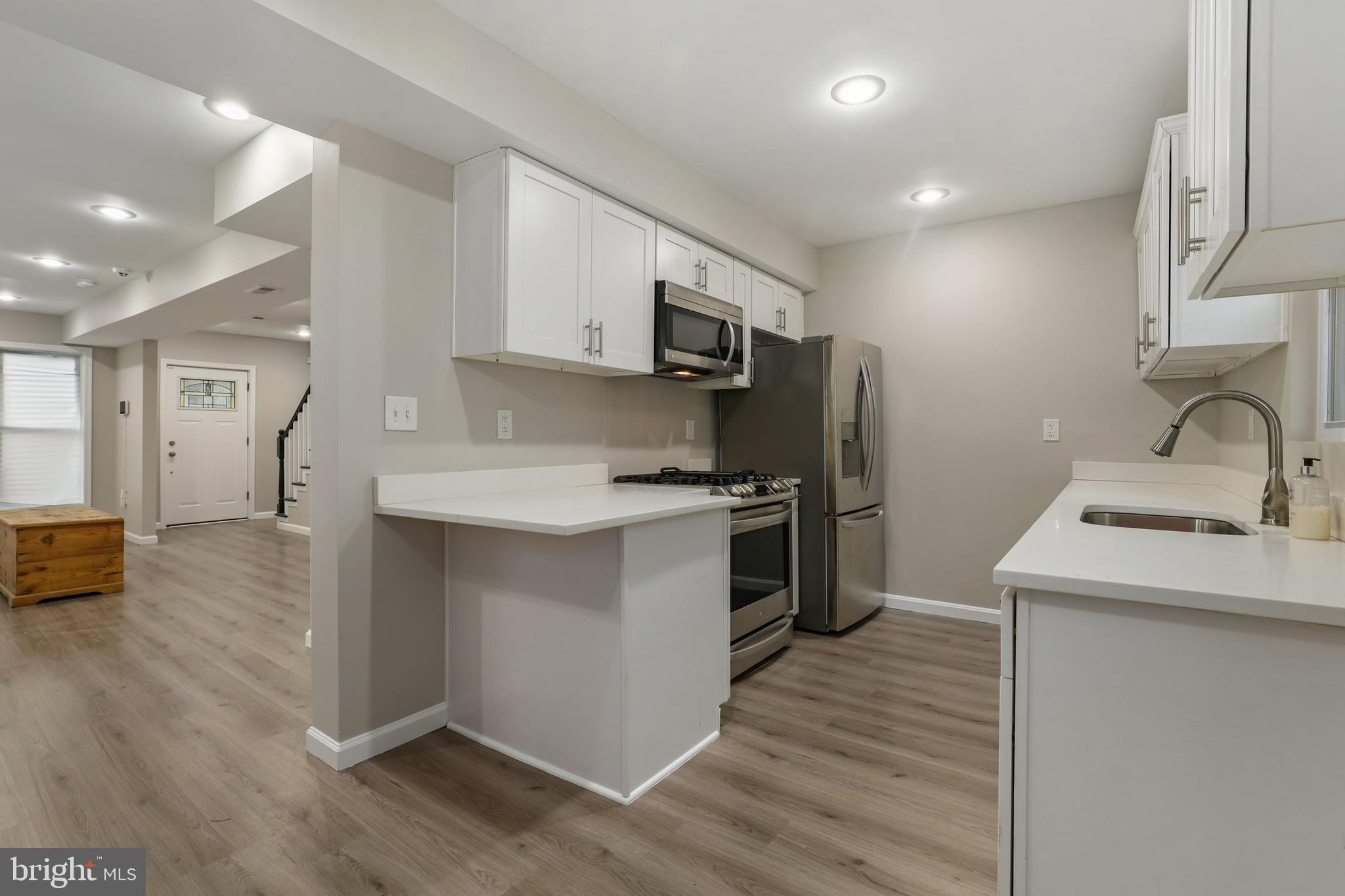 1015 48th Street Northeast Washington, DC 20019 - Photo 9 of 34