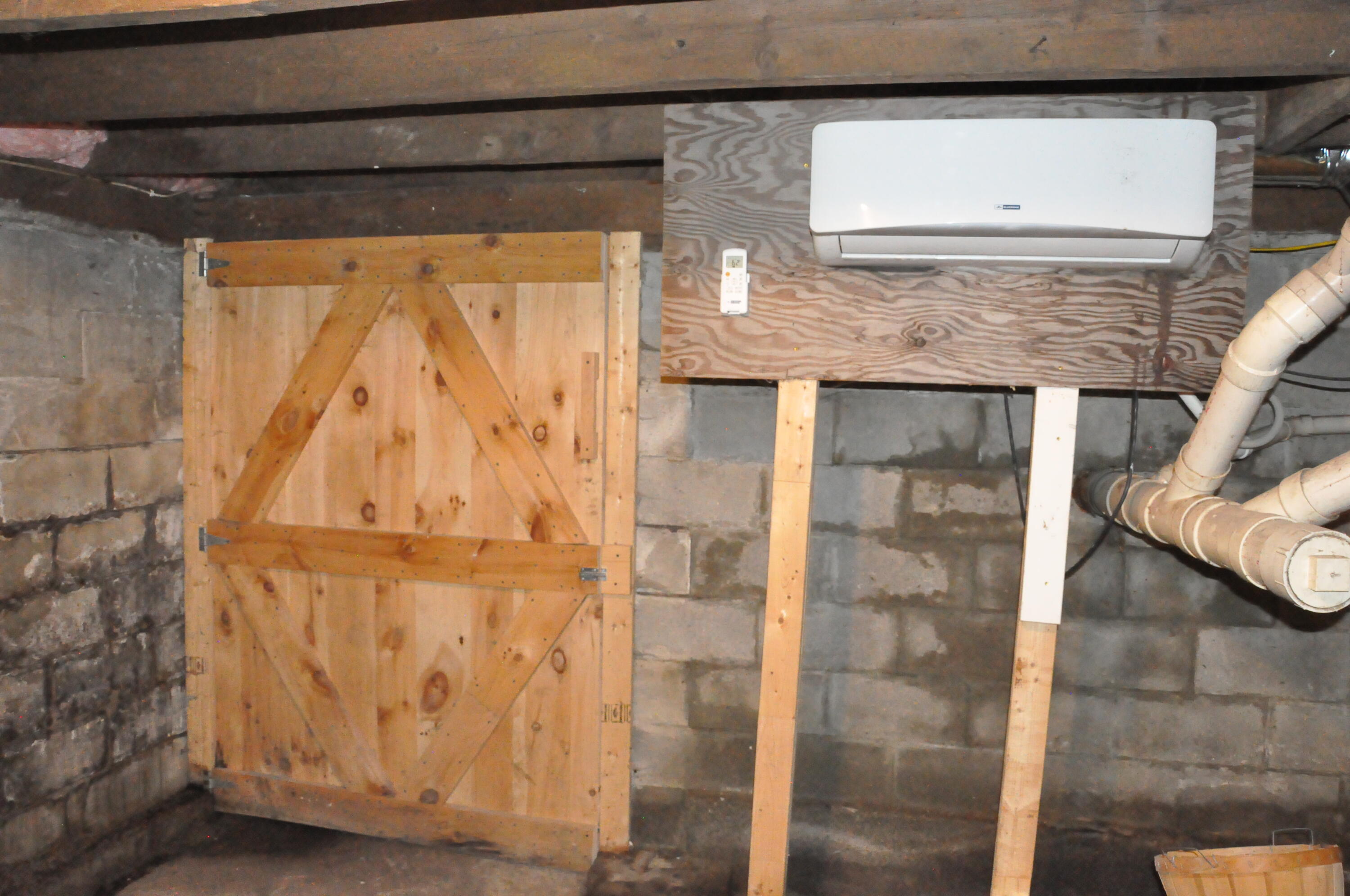 18 Hackett Road Winterport, ME 04496 - Photo 51 of 61 Hall 18 H (65)