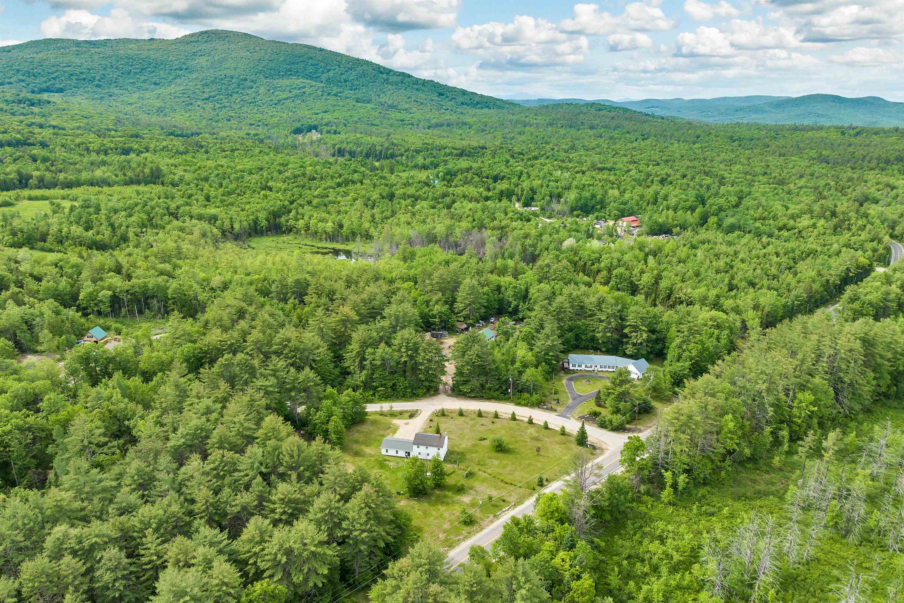 11 Gray Fox Road Effingham, NH 03882 - Photo 2 of 25 Gallery Image 2