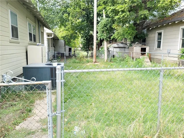 $54,900 | 17 4th St Circle, Pittsburg, KS 66762