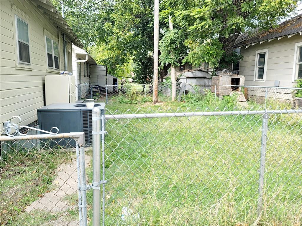 17 4th St Circle Pittsburg, KS 66762 - Photo 10 of 10