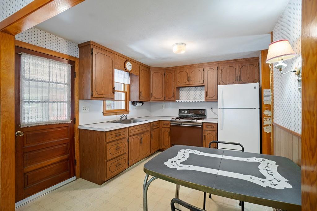 144 Bay Road Stoughton, MA 02072 - Photo 9 of 40 Gallery Image 9