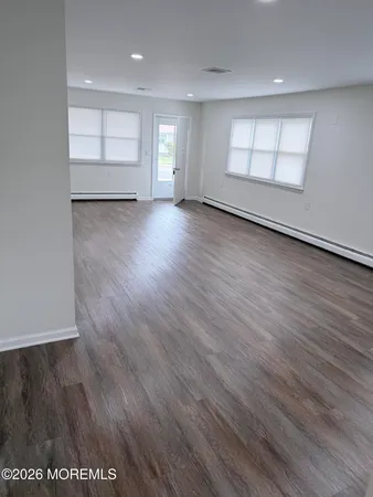 $2,400 | 90 Barbados Drive South, Toms River, NJ 08757