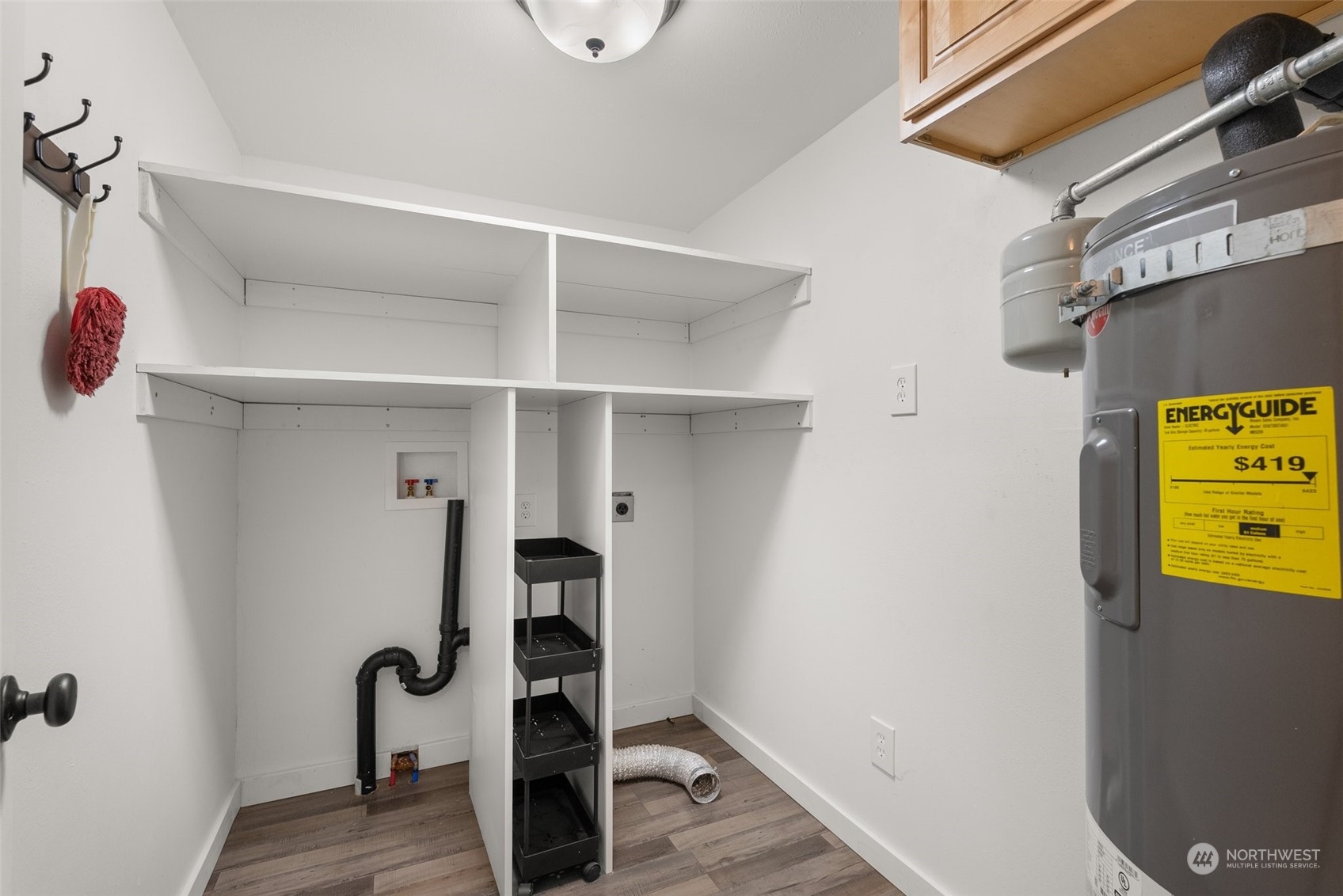 360 Highway 7 Morton, WA 98356 - Photo 15 of 23 a view of a room with wooden floor and shelf
