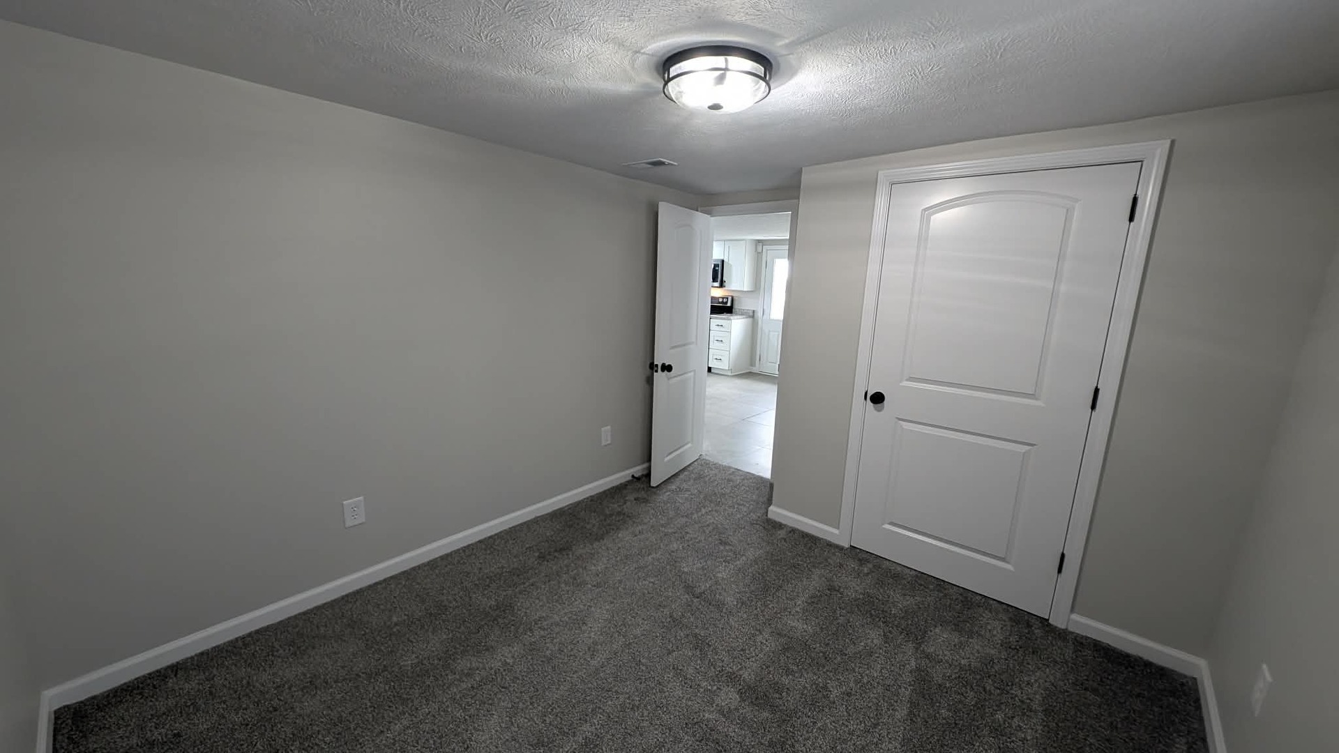 720 East Marion Street Clinton, IL 61727 - Photo 18 of 22 wooden floor in an empty room