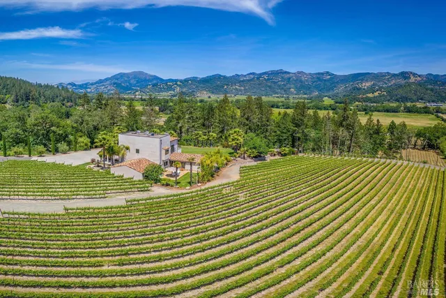 $6,800,000 | 4447 St Helena Highway, Calistoga, CA 94515