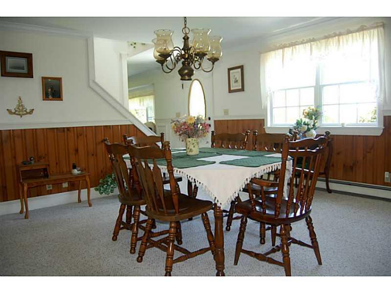 5 Elden Point Road Bailey Island, ME 04003 - Photo 7 of 34 Dining Room.