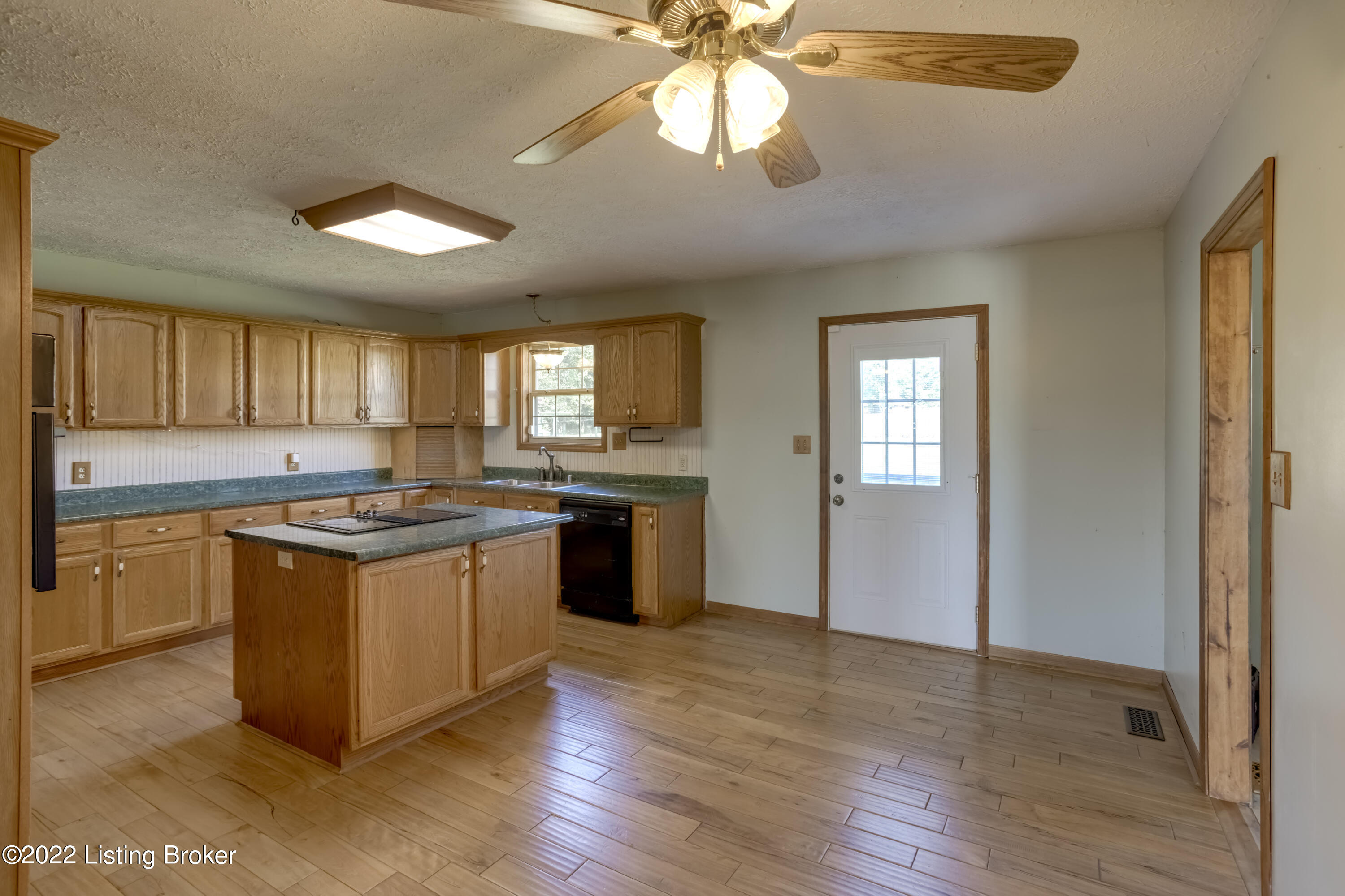 5321 Springfield Road Bardstown, KY 40004 - Photo 9 of 113 Kitchen/Dining