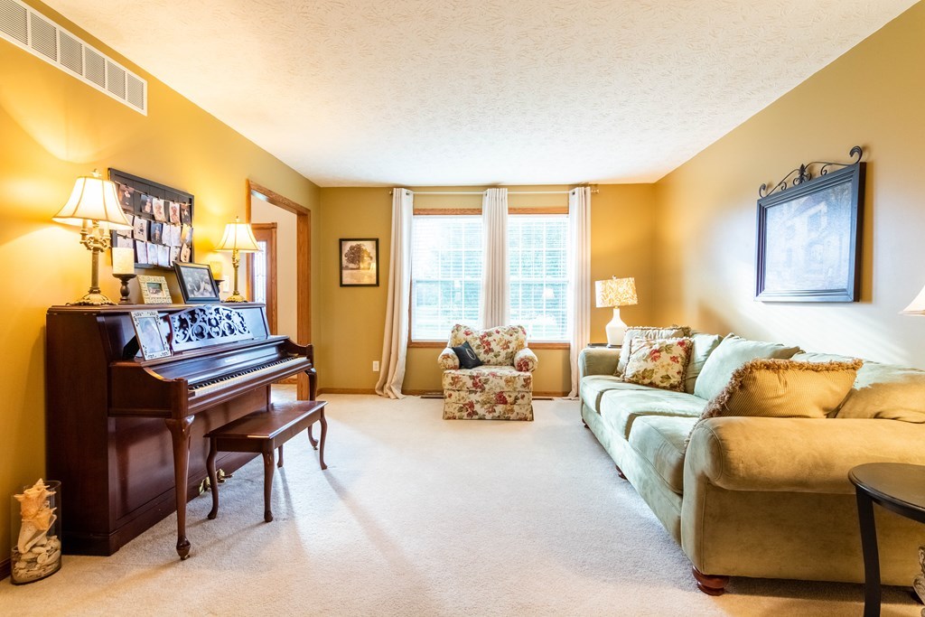 4372 St James Road Waldo, OH 43356 - Photo 10 of 52 Gallery Image 10