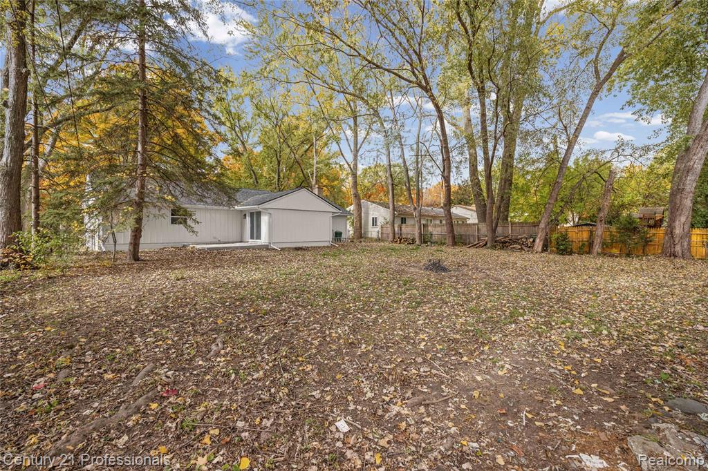 45466 Fairchild Road Macomb, MI 48042 - Photo 37 of 43 Gallery Image 37