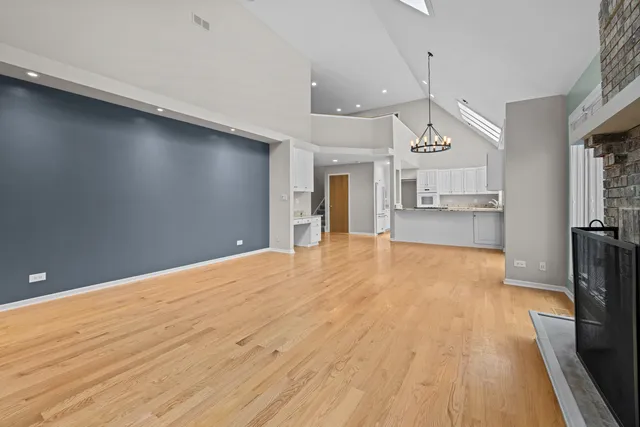 $620,000 | 1627 Sauk Drive, Batavia, IL 60510