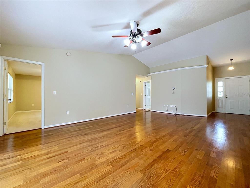 5709 Scott Lake Road Lakeland, FL 33813 - Photo 13 of 40