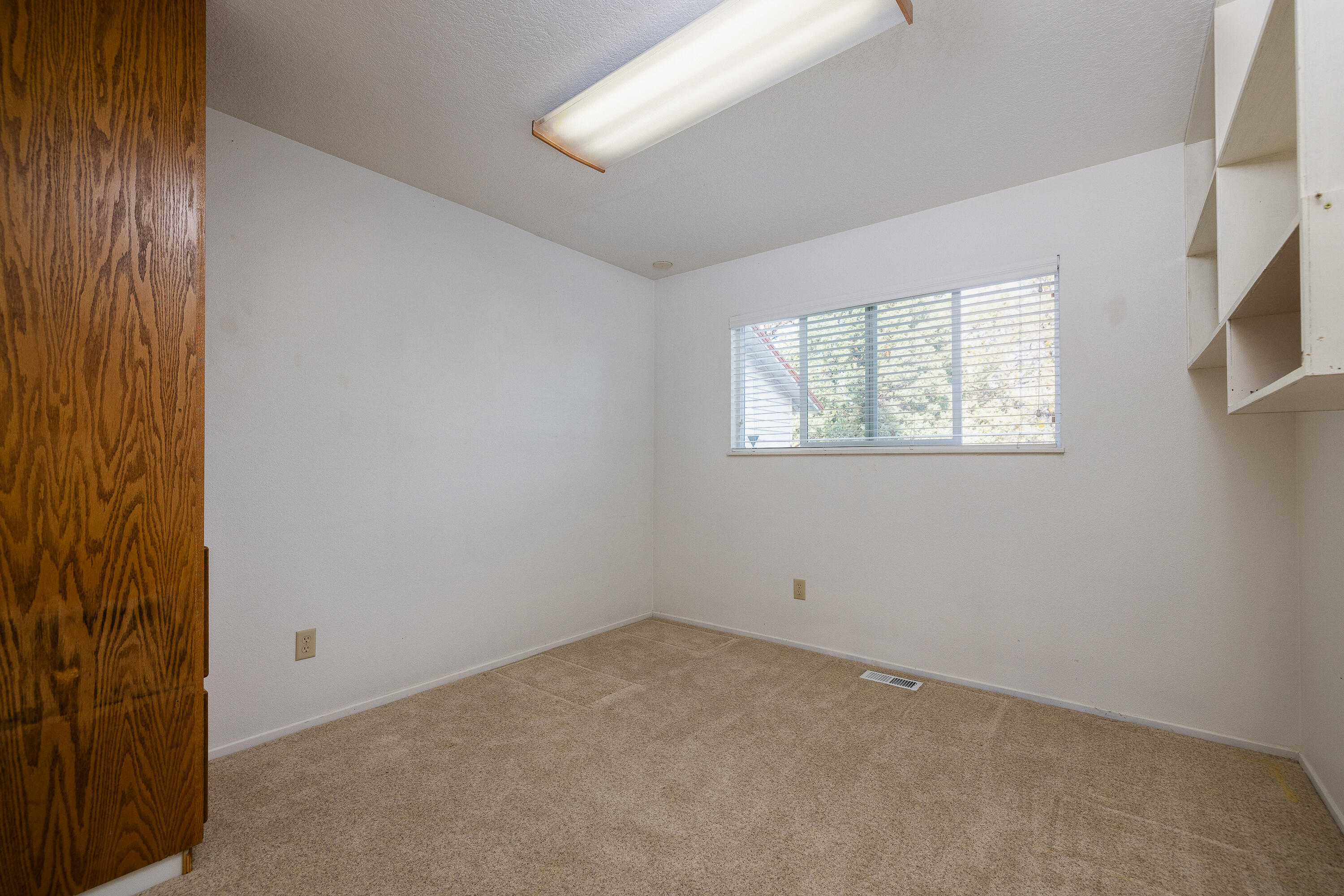 20230 Rogers Road Bend, OR 97703 - Photo 18 of 61 20230 Rogers Rd 23 of 51
