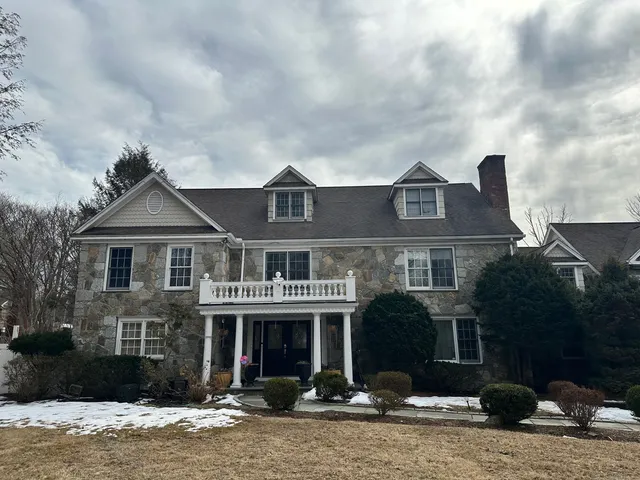 $1,700,000 | 12 Old Mill Lane, Stamford, CT 06902