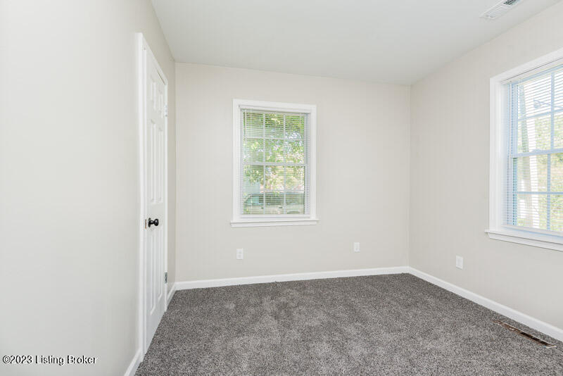 3612 Ralph Avenue Louisville, KY 40211 - Photo 16 of 23 DSC_0498