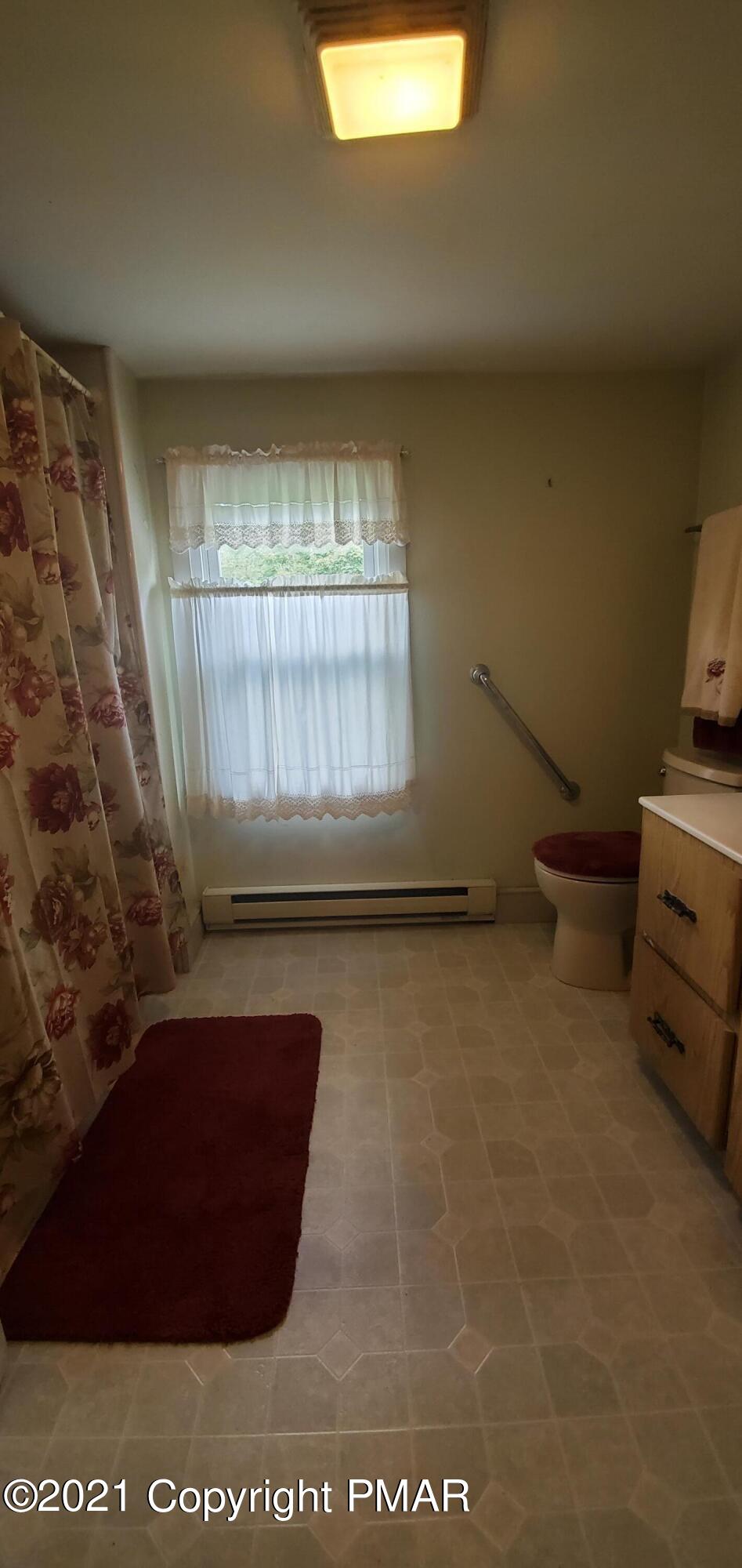 144 Merwinsburg Road Effort, PA 18330 - Photo 28 of 51 a view of room