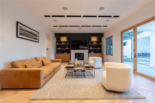 $3,799,000 | 5131 Strohm Avenue, Toluca Lake, CA 91601