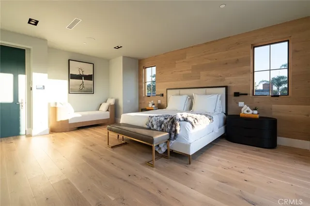 $3,799,000 | 5131 Strohm Avenue, Toluca Lake, CA 91601