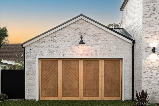 $3,799,000 | 5131 Strohm Avenue, Toluca Lake, CA 91601