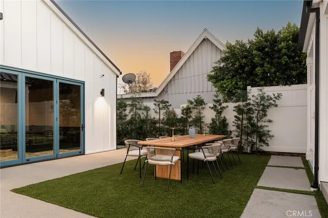 $3,799,000 | 5131 Strohm Avenue, Toluca Lake, CA 91601