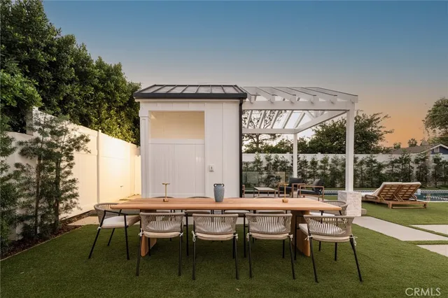 $3,799,000 | 5131 Strohm Avenue, Toluca Lake, CA 91601