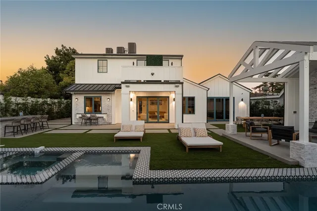 $3,799,000 | 5131 Strohm Avenue, Toluca Lake, CA 91601