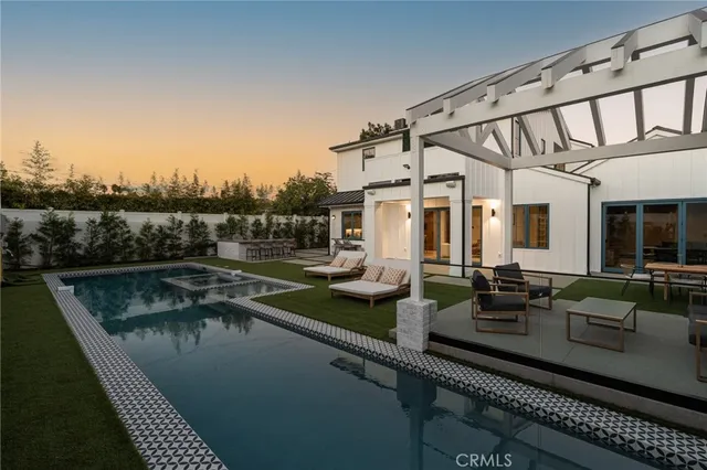$3,799,000 | 5131 Strohm Avenue, Toluca Lake, CA 91601