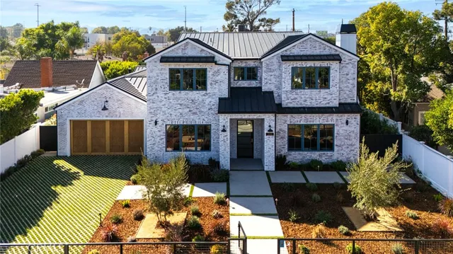 $3,799,000 | 5131 Strohm Avenue, Toluca Lake, CA 91601