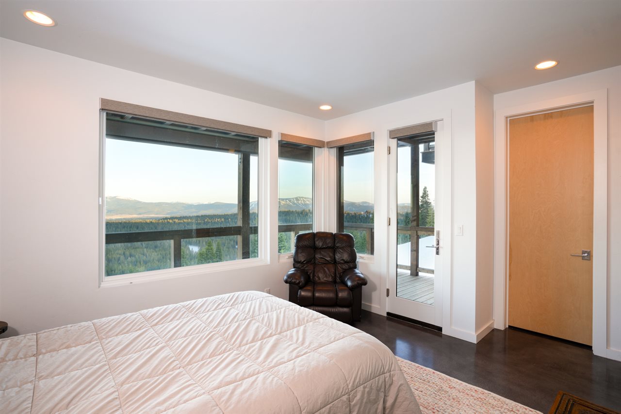 13792 Ski Slope Way Truckee, CA 96161 - Photo 15 of 21