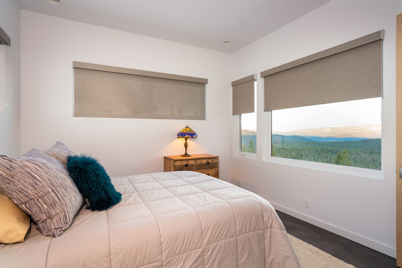 13792 Ski Slope Way Truckee, CA 96161 - Photo 17 of 21