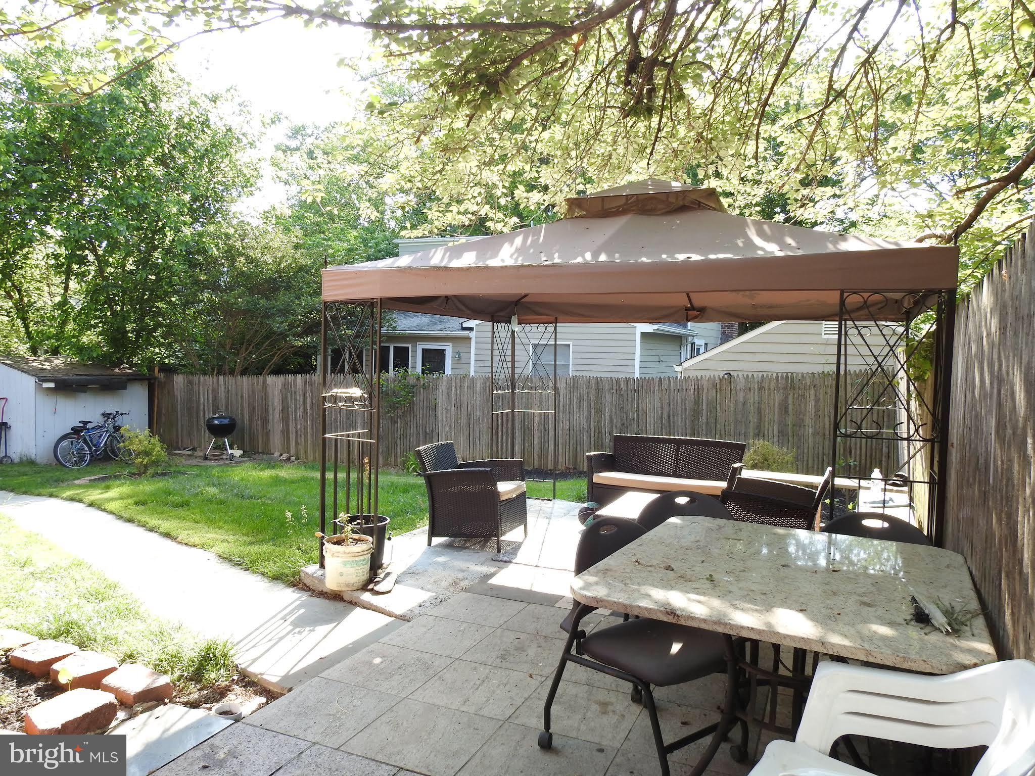 9902 Grayson Avenue Silver Spring, MD 20901 - Photo 5 of 29