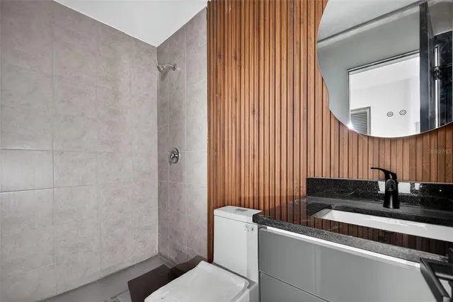 $3,000 | 2401 42nd Street South, St. Petersburg, FL 33711