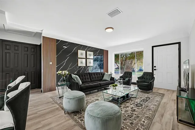 $3,000 | 2401 42nd Street South, St. Petersburg, FL 33711