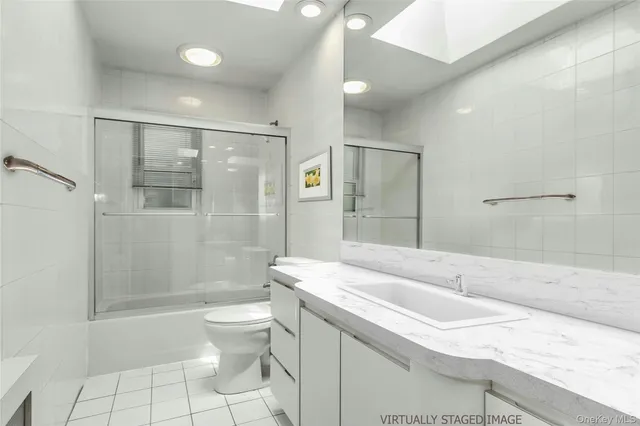 $1,088,888 | 29 Elmwood Court, Plainview, NY 11803