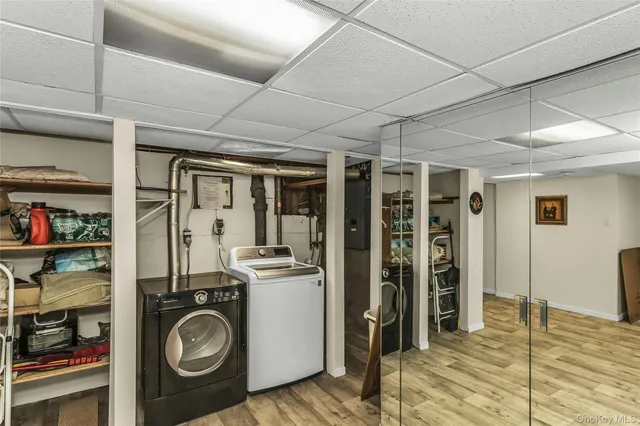 $1,088,888 | 29 Elmwood Court, Plainview, NY 11803