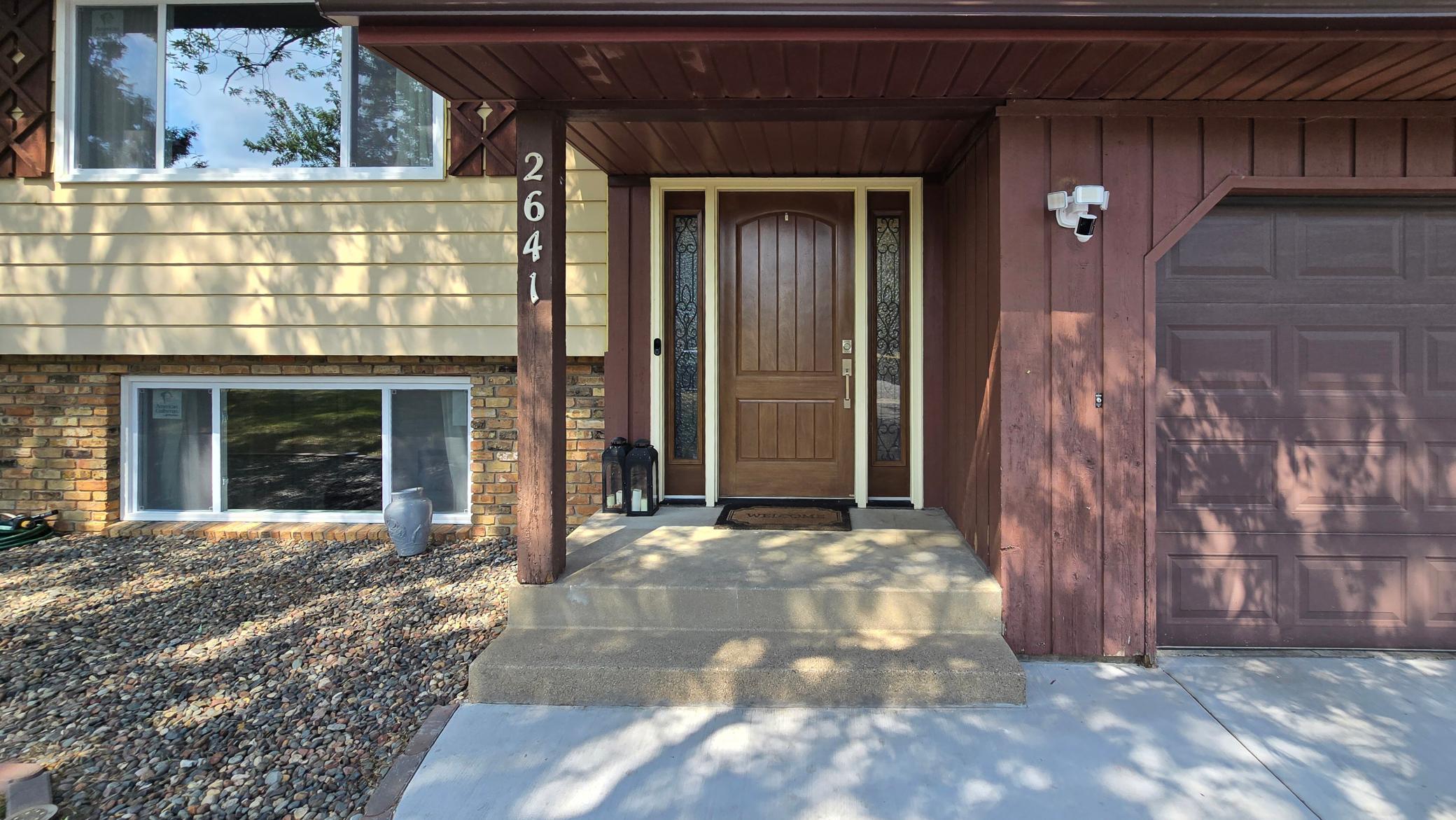2641 Ridge Lane Mounds View, MN 55112 - Photo 5 of 36 Gallery Image 5