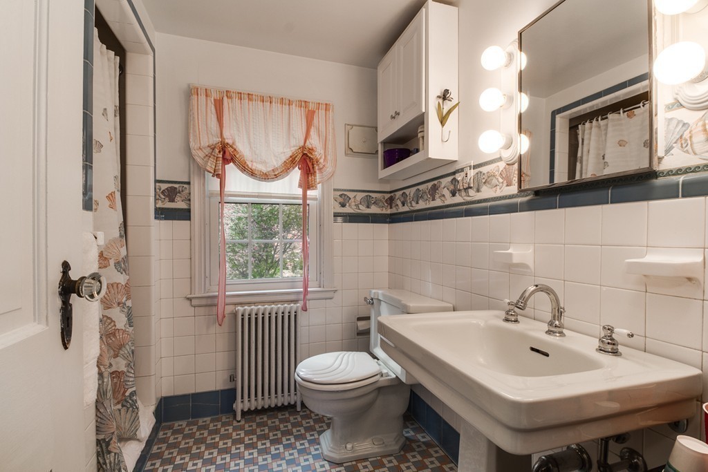 33 Otsego Road Worcester, MA 01609 - Photo 17 of 30 Gallery Image 17