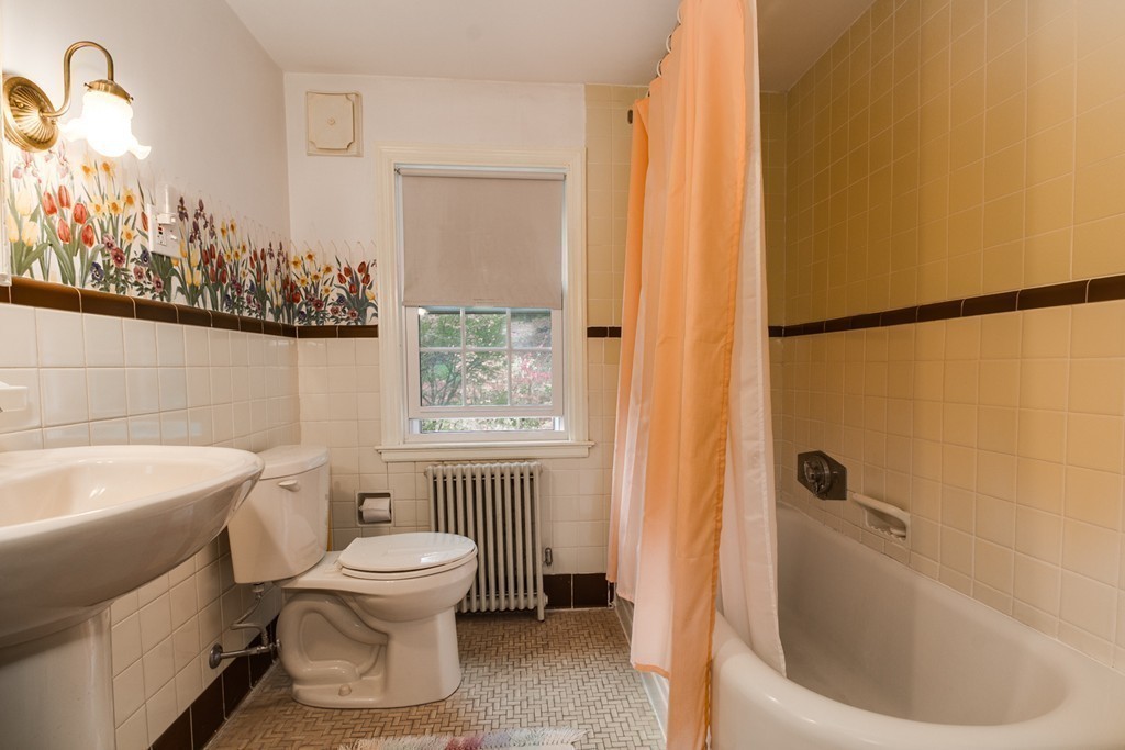 33 Otsego Road Worcester, MA 01609 - Photo 21 of 30 Gallery Image 21