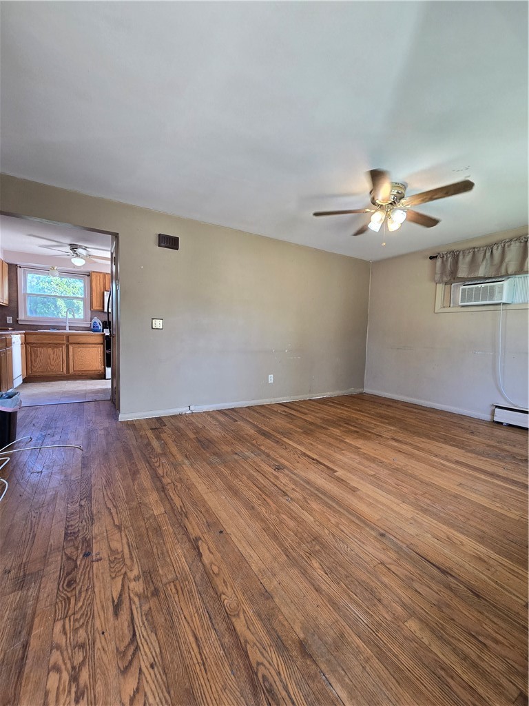 58 Hoyt Street Warwick, RI 02886 - Photo 12 of 20