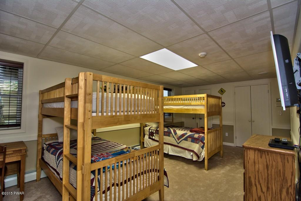 280 Ridgewood Circle Lake Ariel, PA 18436 - Photo 27 of 81 Bedroom 3
