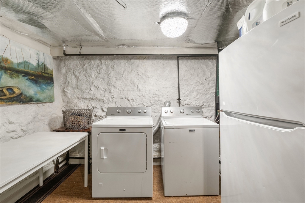 29 Dell Avenue Boston, MA 02136 - Photo 22 of 28 a utility room with dryer and washer