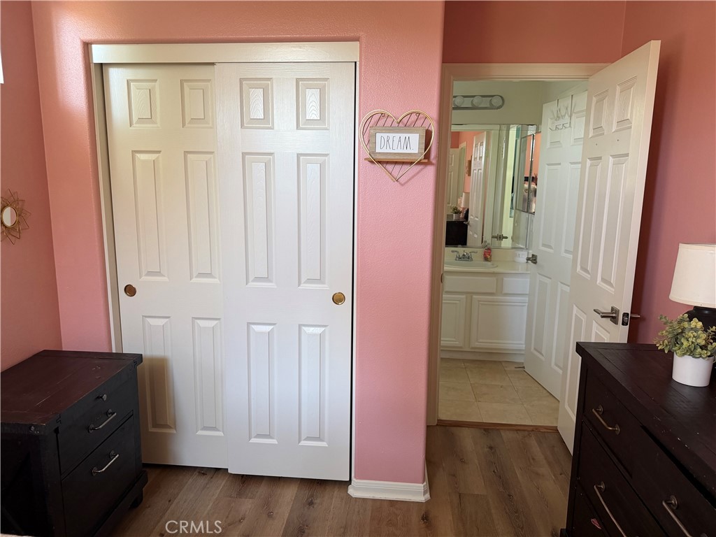 6 Snapdragon Street Ladera Ranch, CA 92694 - Photo 22 of 39 2nd Floor Bathroom Connected to Rooms 2 & 3
