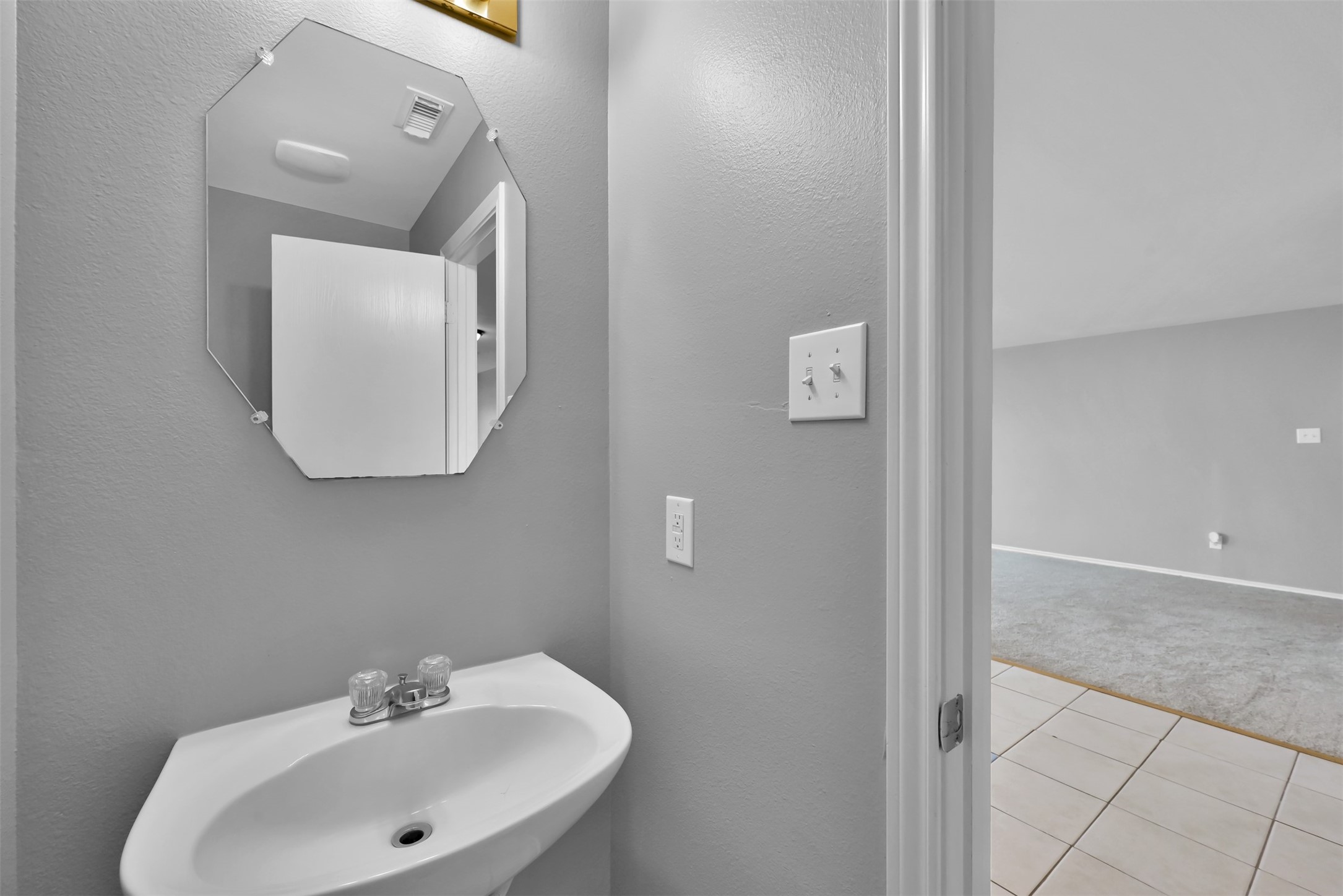 502 Birch Cluster Court Conroe, TX 77301 - Photo 8 of 29