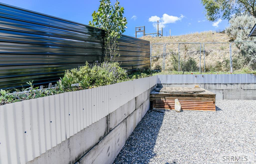 101 South 9th Road Salmon, ID 83467 - Photo 2 of 35